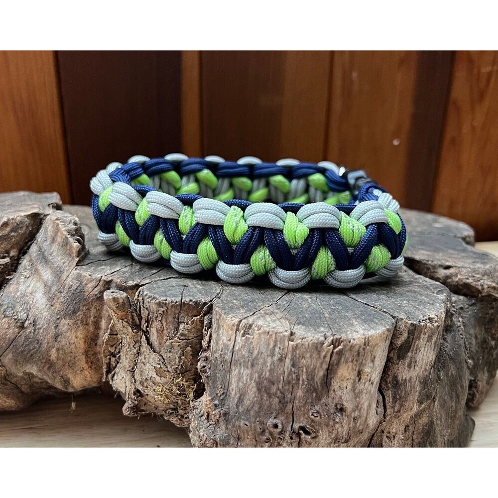 Fits 12.5 in. Neck Size, Quick Release Paracord Dog Collar HANDMADE NEW